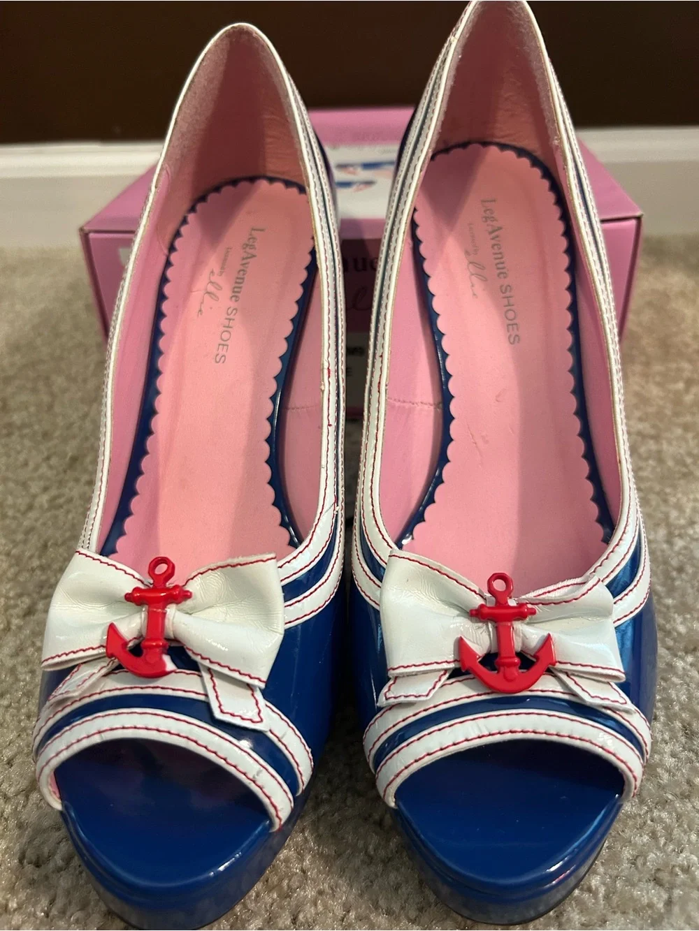NIB Leg Avenue Nautical Platform Peep Toe Pumps Blue Patent Size 9